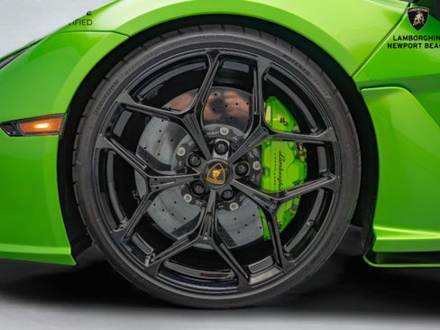 Used 2024 Lamborghini Revuelto AWD/4WD image 60