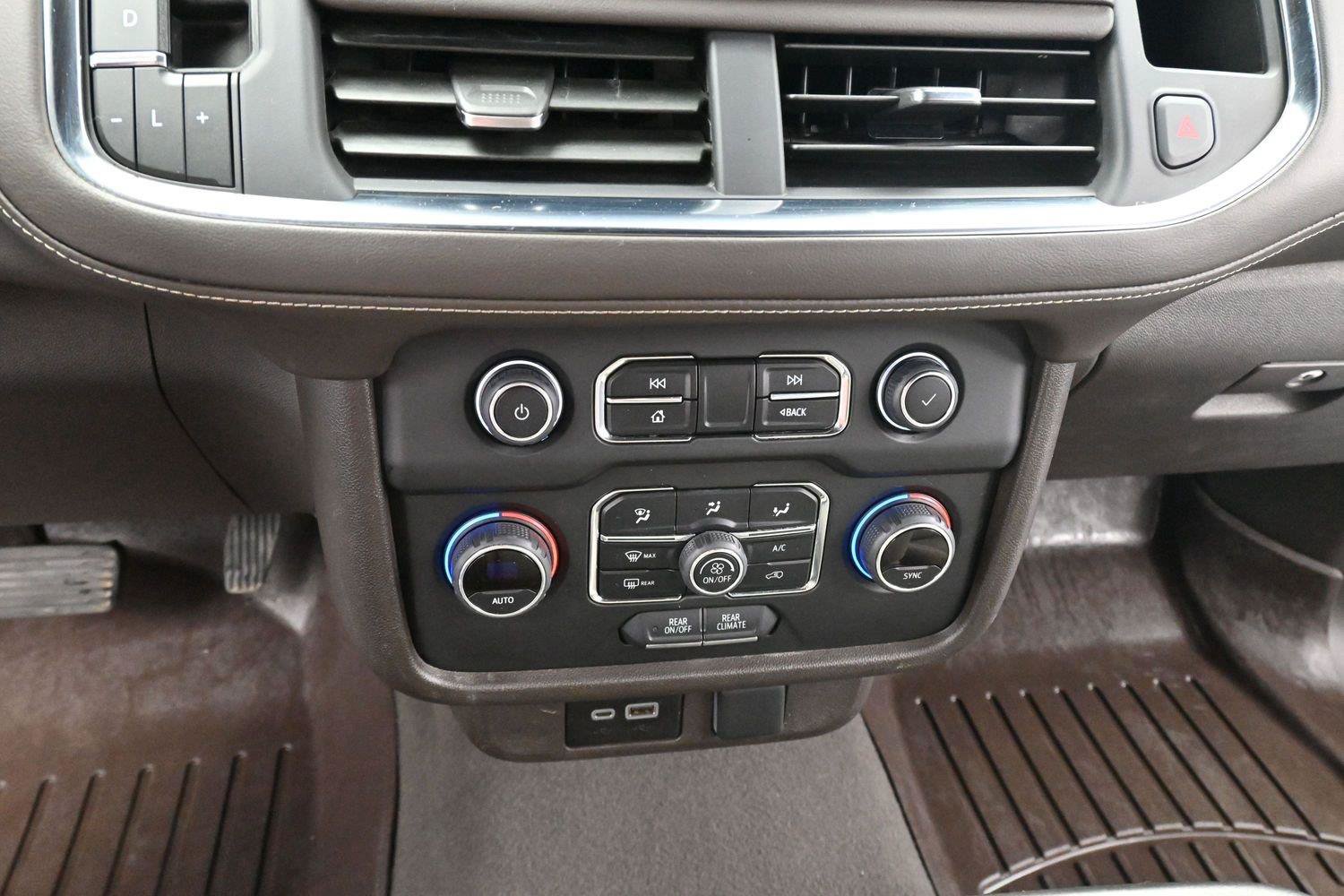 Used 2023 Chevrolet Suburban LS AWD/4WD image 26