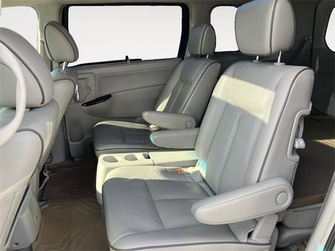 Used 2014 Nissan Quest LE image 13