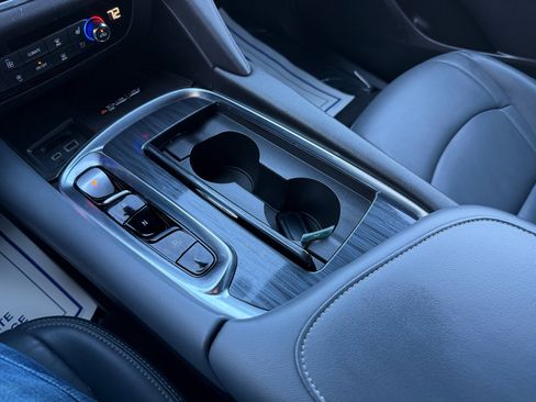 Used 2024 Buick Enclave Premium image 21