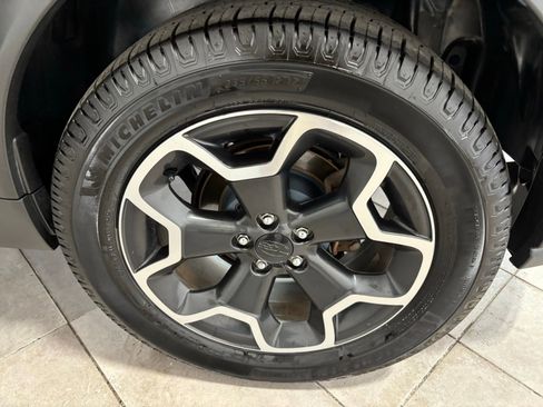 Used 2015 Subaru Crosstrek 2.0i Premium image 11