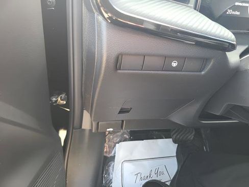 New 2026 Nissan Kicks SR w/ Cold Weather Package image 8