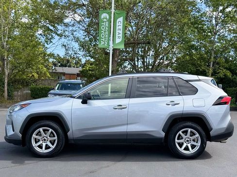 Used 2019 Toyota RAV4 LE w/ All Weather Liner Package AWD/4WD image 2