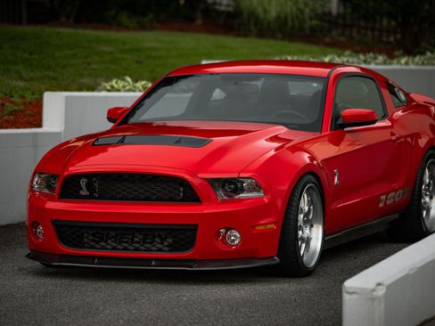 Used 2012 Ford Mustang Shelby GT500 w/ Electronics Pkg image 8