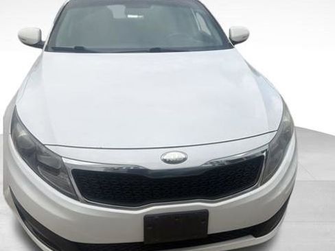 Used 2013 Kia Optima LX FWD image 3