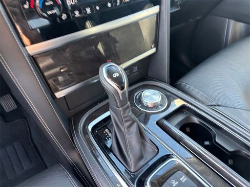 Used 2024 INFINITI QX80 Luxe image 18