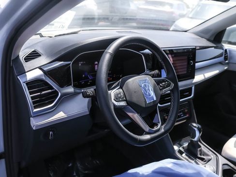 New 2026 Volkswagen Taos SE AWD/4WD image 19