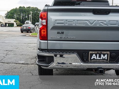 Used 2023 Chevrolet Silverado 1500 LT AWD/4WD image 17