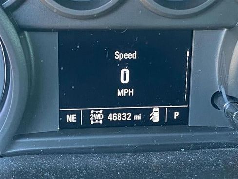 Used 2020 Chevrolet Silverado 1500 Custom w/ Custom Value Package image 17