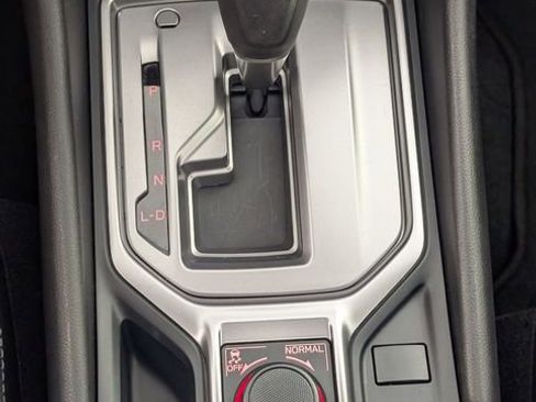 Used 2021 Subaru Forester Premium image 23