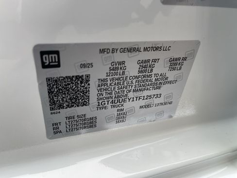 New 2026 GMC Sierra 3500 SLT w/ SLT Premium Package AWD/4WD image 70
