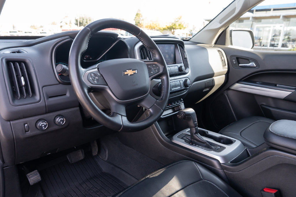Used 2021 Chevrolet Colorado LT w/ Safety Package AWD/4WD image 23