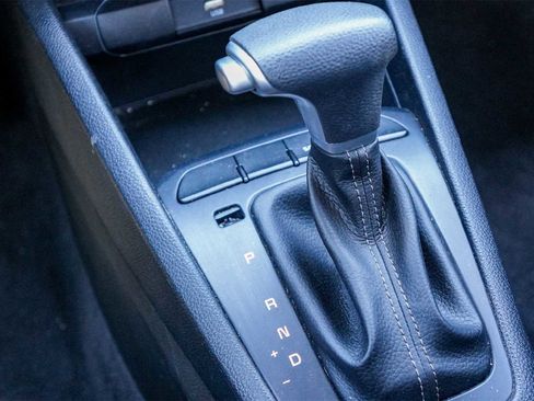 Used 2022 Kia Rio S image 17