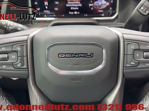 Used 2026 GMC Sierra 2500 Denali Ultimate AWD/4WD image 17