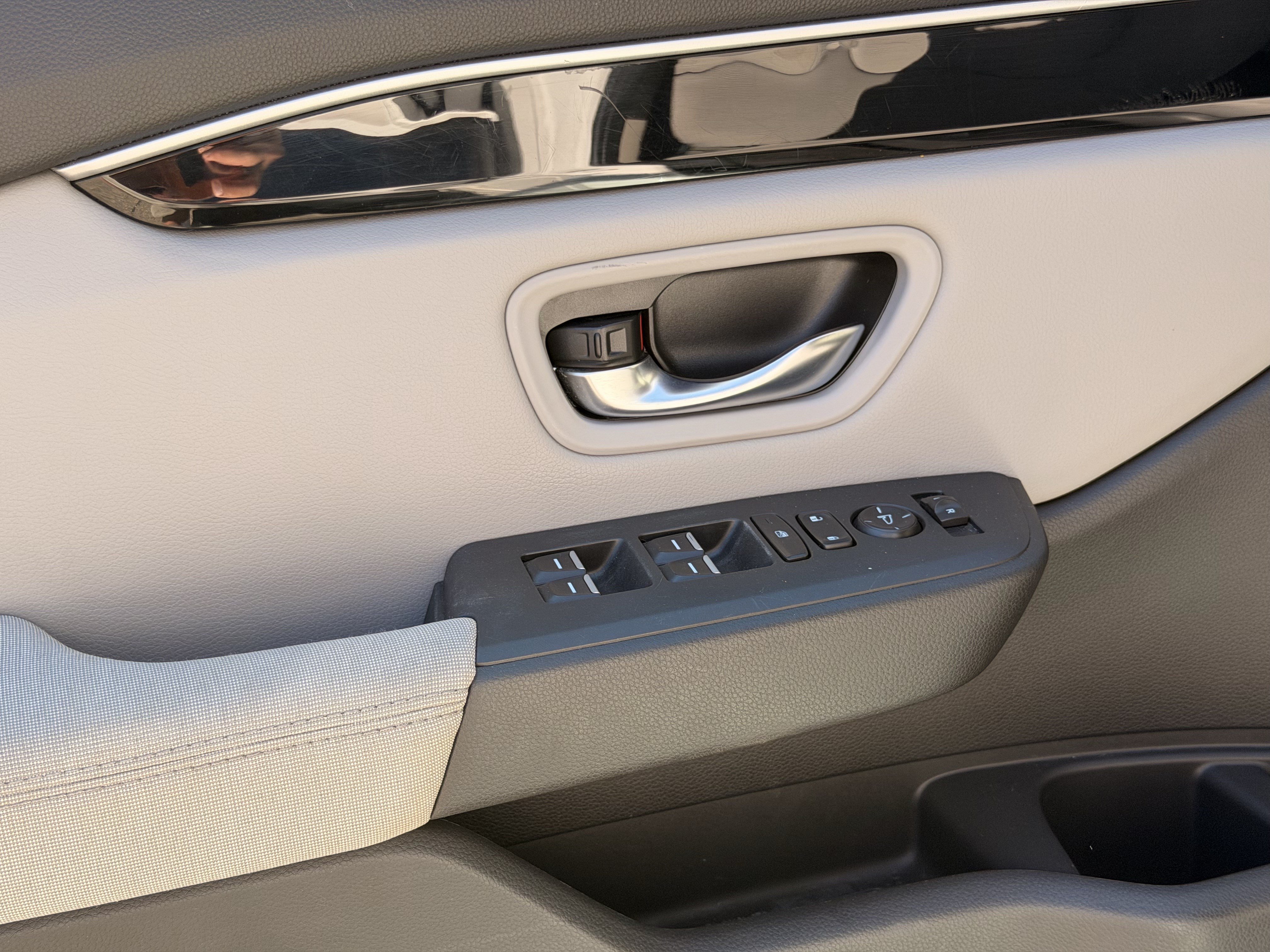 Certified 2024 Honda Pilot LX image 11