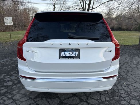 Certified 2024 Volvo XC90 B5 Plus w/ Protection Package Premier image 27