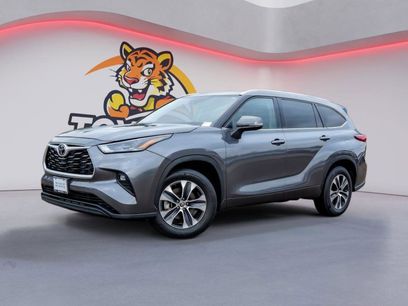 Used 2022 Toyota Highlander XLE