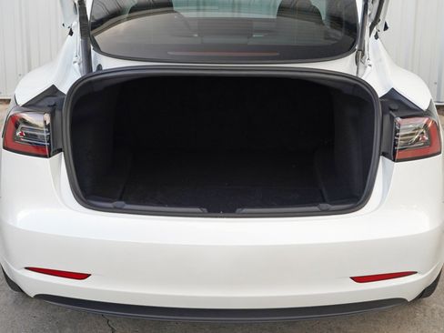 Used 2023 Tesla Model 3 Performance image 10