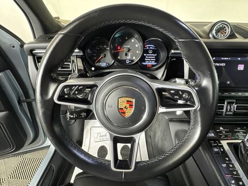 Used 2020 Porsche Macan AWD/4WD image 18