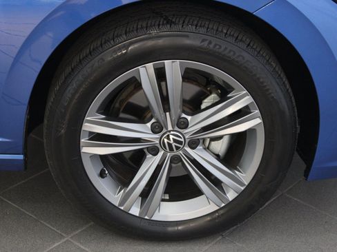 Used 2022 Volkswagen Jetta SE image 11