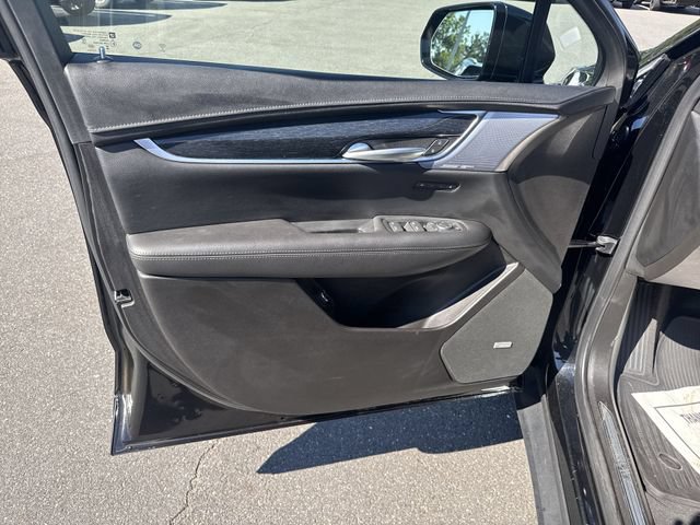 Certified 2024 Cadillac XT5 Premium Luxury w/ LPO, Floor Liner Package AWD/4WD image 22