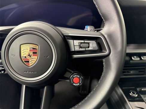 Certified 2025 Porsche 911 Carrera image 39