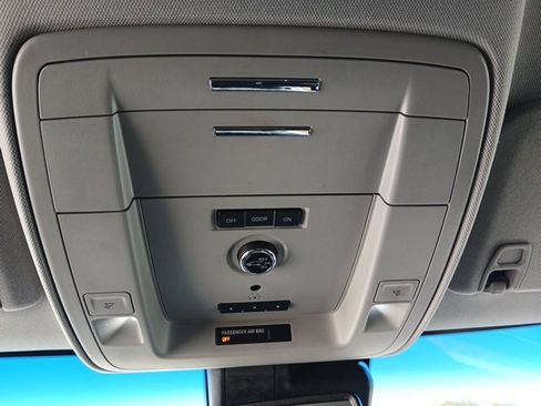 Used 2020 GMC Yukon XL Denali image 52