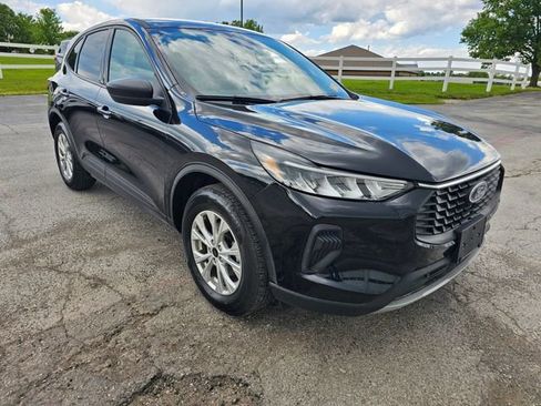 Certified 2025 Ford Escape Active AWD/4WD image 1