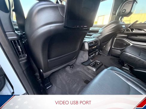 Used 2023 Jeep Wagoneer L Series II w/ Rear Seat Video Group 1 AWD/4WD image 11