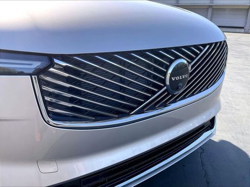 New 2026 Volvo XC90 T8 Plus w/ Protection Package Premier image 34