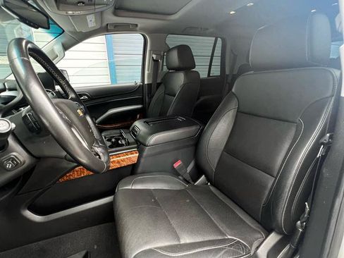 Used 2020 Chevrolet Tahoe Premier AWD/4WD image 11