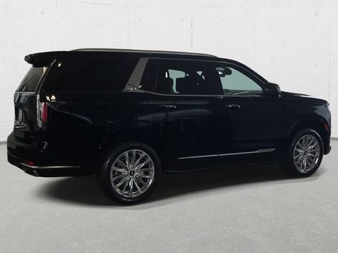 Certified 2024 Cadillac Escalade Premium Luxury AWD/4WD image 4