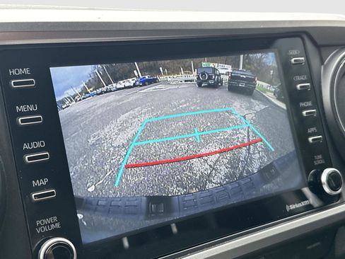 Used 2022 Toyota Tacoma SR5 image 19