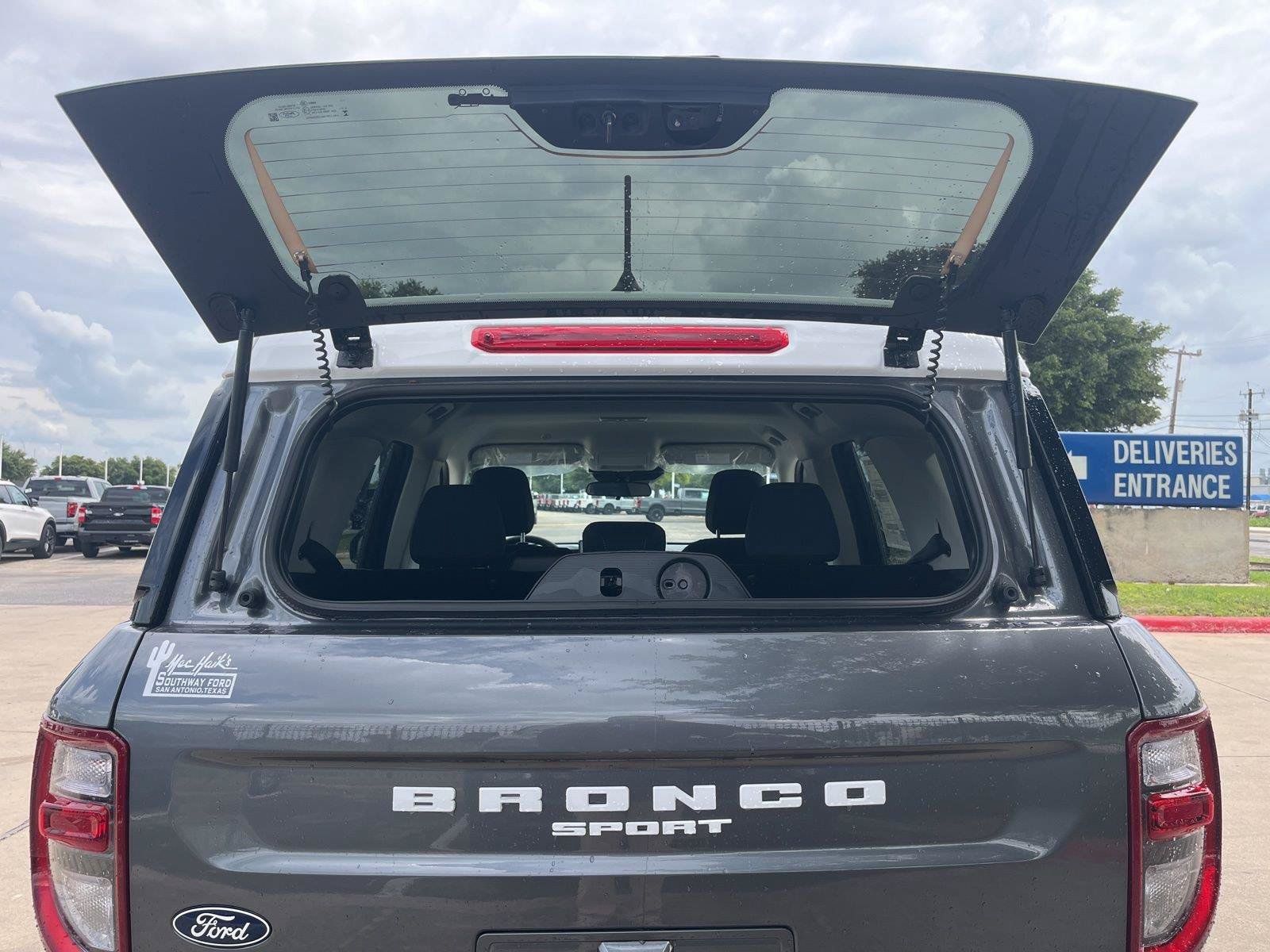 New 2026 Ford Bronco Sport Heritage w/ Convenience Package AWD/4WD image 9