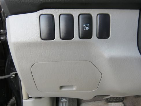 Used 2005 Toyota 4Runner SR5 image 15