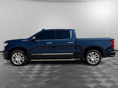 Used 2022 Chevrolet Silverado 1500 High Country w/ High Country Premium Package AWD/4WD image 4