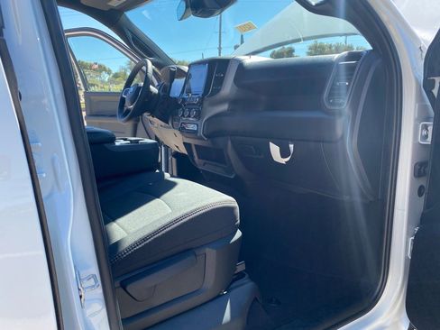 Used 2024 RAM 2500 Tradesman w/ Safety Group image 31