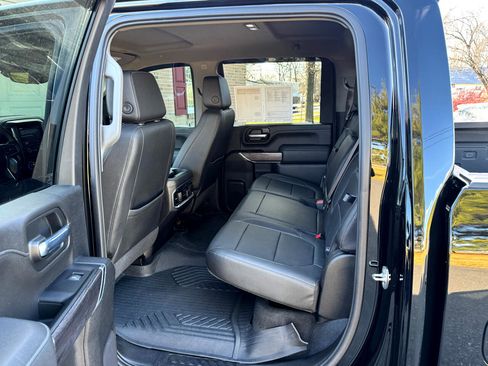 Used 2022 Chevrolet Silverado 3500 LTZ w/ LTZ Plus Package image 12