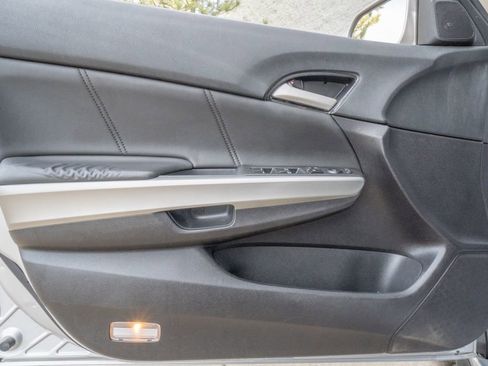 Used 2009 Honda Accord EX-L image 7
