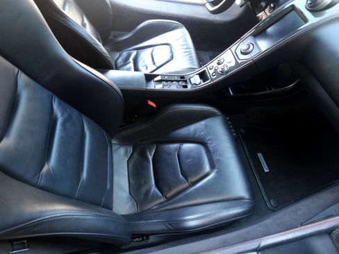 Used 2016 McLaren 650S Spider image 16