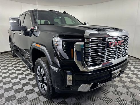 Used 2026 GMC Sierra 2500 Denali w/ Max Trailering Package AWD/4WD image 7
