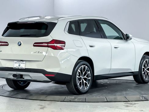 Used 2026 BMW X3 xDrive30 w/ Convenience Package AWD/4WD image 2