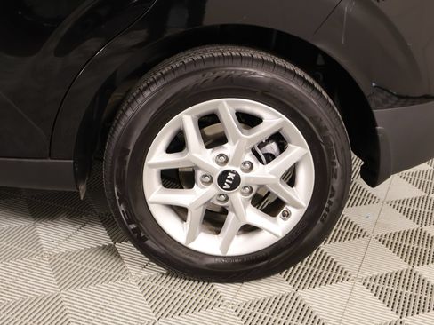 Used 2021 Kia Soul S FWD image 17