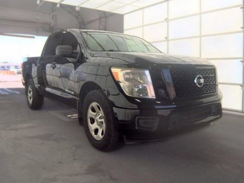 Used 2018 Nissan Titan S w/ S Utility Package RWD image 1