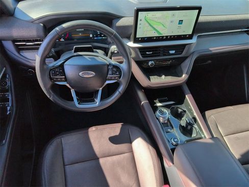 Used 2025 Ford Explorer Platinum w/ LUX Leather Package image 26