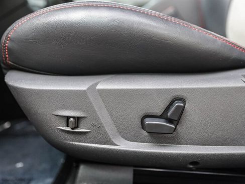 Used 2006 Dodge Magnum SRT8 w/ SRT Option Group III RWD image 28