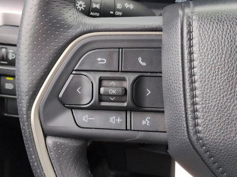 Certified 2025 Toyota 4Runner TRD Off-Road Premium AWD/4WD image 24