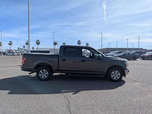 Used 2018 Ford F150 XLT image 4