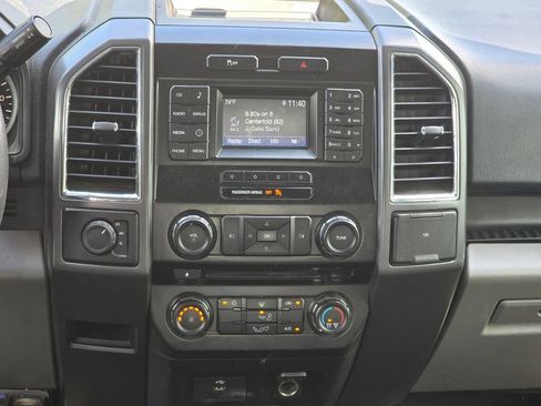 Used 2016 Ford F150 XLT AWD/4WD image 18