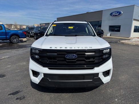 Used 2025 Ford Expedition Active image 8